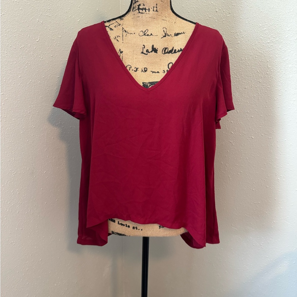 Women's V-Neck Short Sleeve Top - Wine